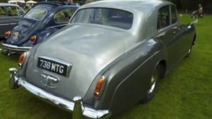 Vintage Bentley S1 Limousine up close