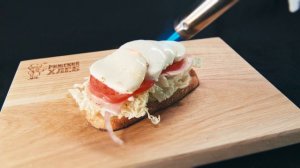 Бутерброд с хлебом "Крестьянский"