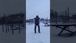 зарядка - движения на улице