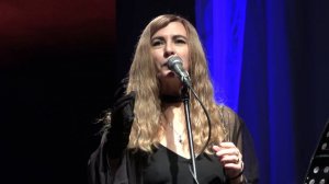 Анна Ахматова "Молюсь оконному лучу". Читает Ангелина Башле