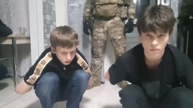Подростки подожгли в Омске ветолет МИ-8