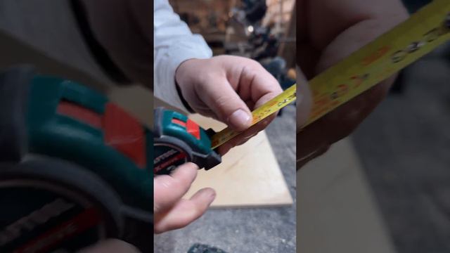 лайфхак как начертить идеальный круг без циркуля при помощи рулетки