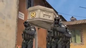 Танцуют с гробом мем в КС ГО