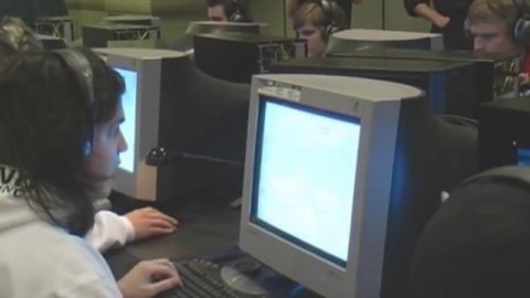 CPL winter 2005: NiP vs SK