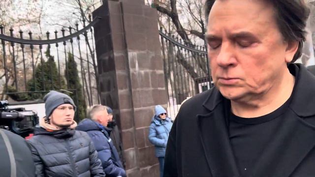 Константин Эрнст прибыл на прощание с Александром Ширвиндтом