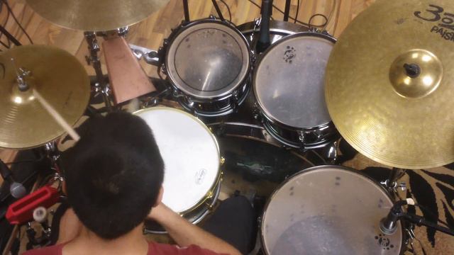 RICCARDO LOMBARDO -Jamiroquai -EVERYDAY- CON BLOCK-SOLO DRUM смотреть онлайн
