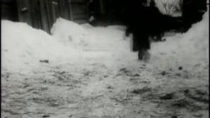Испытание «мотоциклетки-саней» (одного из первых в мире снегоходов), 1929