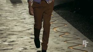 Показ Versace Весна Лето 2025 Spring Summer 2025