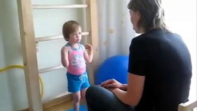Надя, 2,5 г. занимается  Английским с пеленок