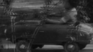 В Первомайском сквере открылся прокат педальных детских машин, 1964