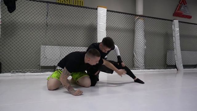 MGK666 M-A FACUT KO IN SALA DE MMA!! (M6)