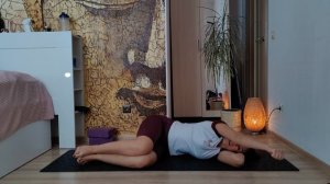 Упражнение для мобилизации грудного отдела и плечевого пояса