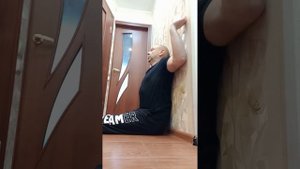 пара упражнений у стены
