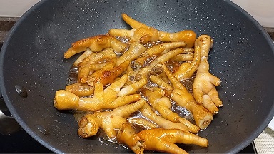 Как из КУРИНЫХ ЛАПОК сделать настоящий деликатес? Показываю как приготовить