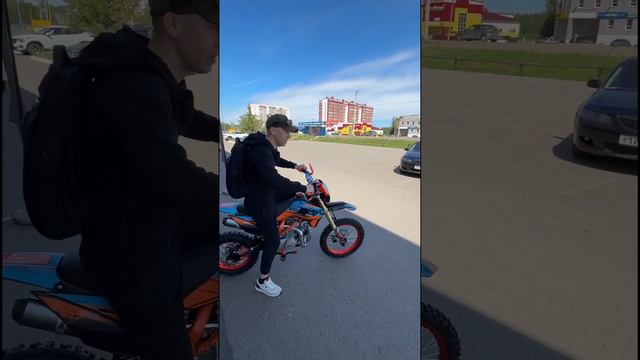 Счастливый обладатель KAYO Evolution 125 уезжает из салона Master Moto своим ходом #rollingmoto смотреть онлайн