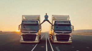 Смертельный трюк Жан Клод Ван Дамма для рекламы Volvo