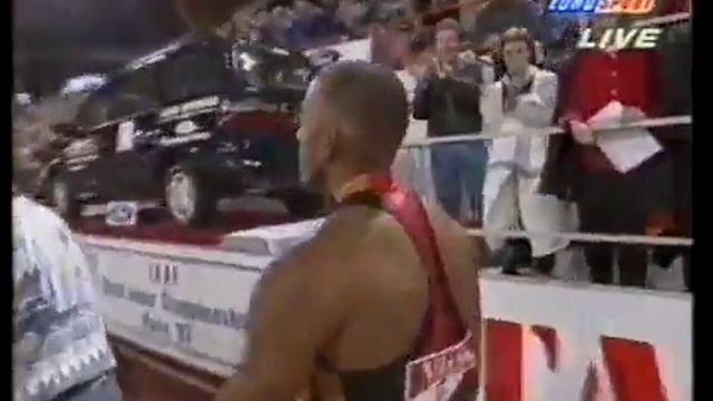 Men`s World Record Indoor 200m Frankie Fredericks (19.92) смотреть онлайн