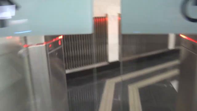 Лифты на станции метро Воронцовская