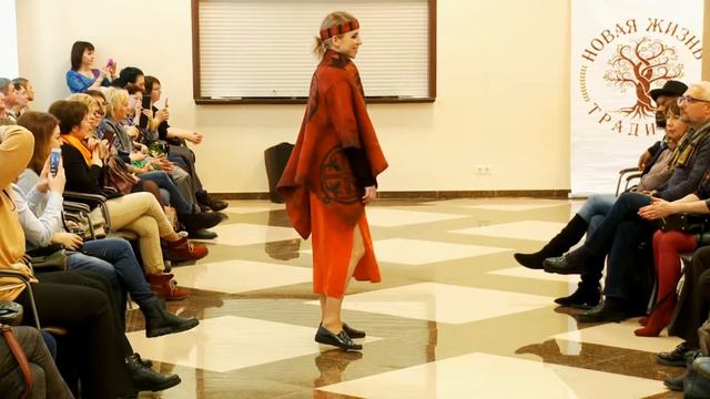 Ольга Корольчук с коллекцией "Город цвета терракоты" на выставке "Новая Жизнь Традиций IX"