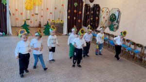 Танец "Подсолнушки" младшая группа. Детский сад №3 г. Новошахтинск