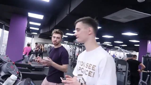 Кто последний сойдет с дорожки, получит 3000$! смотреть онлайн