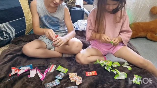 Распаковка Скрепышей . Малыши открывают скрепышей 🤯🤗💣💥🗯.