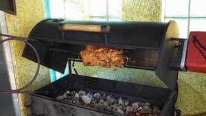 Шейка свиная фаршированная на вертеле на мангале от SpinSpit.