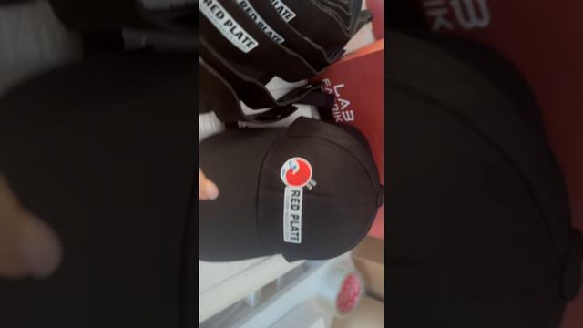 Dtf печать на корпоративных бейсболках.