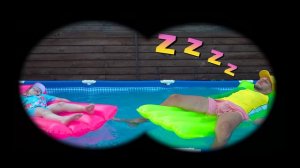 Eva and safety rules in the pool