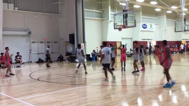 Chandler McNeill смотреть онлайн