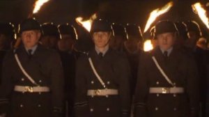 Großer Zapfenstreich  Verabschiedung Karl Theodor zu Guttenberg Teil 1/3