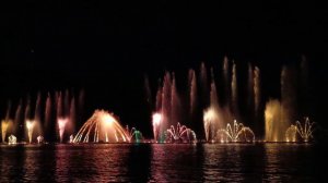 Абрау-Дюрсо танцующие фонтаны