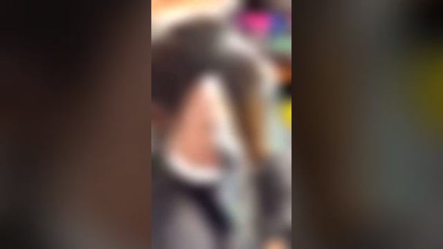Хрупкие волосы, склонные к выпадению, нуждаются в правильном алгоритме. Он уже ждёт в описании