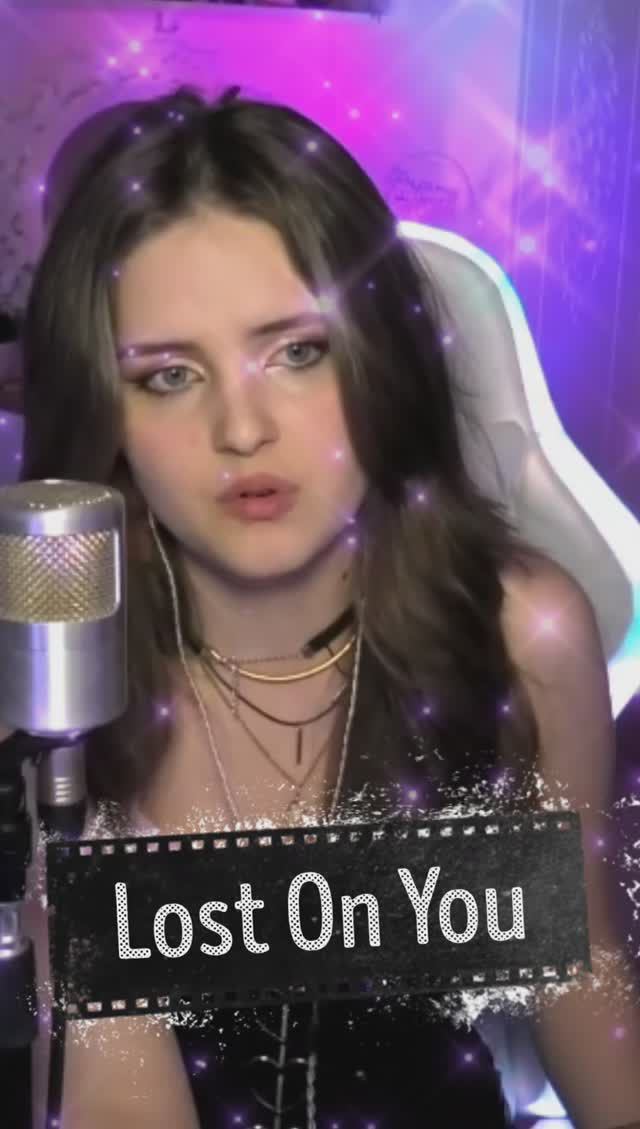 Lost on You - LP (кавер NastAsya) смотреть онлайн