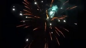 RYROBAZA.RU - салют, фейерверк TKB325 Звездная пыль 25 залпов х 0,8 калибр (выс.100мм.)