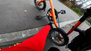 Strida. Заезд на бордюр!