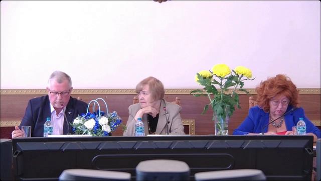 Круглый стол _Поддержка многопоколенной семьи и сохранение семейных традиций_ социальный опыт регион