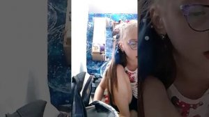 я пойду на автобус я сделала уроки нужно только собрать рюкзак