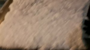 Воздуходувка на АКБ BORT BSS-18 LI против снега