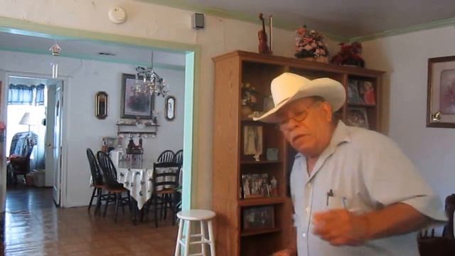 la plaga  cancion  de Rock francisco najera  bailando Rock
