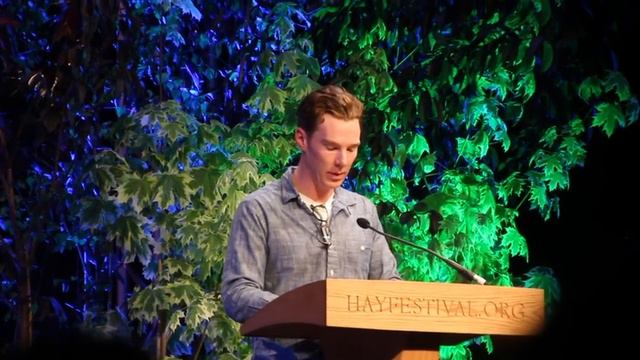 Benedict Cumberbatch reads a letter from Richard Avedon at the Hay Festival смотреть онлайн