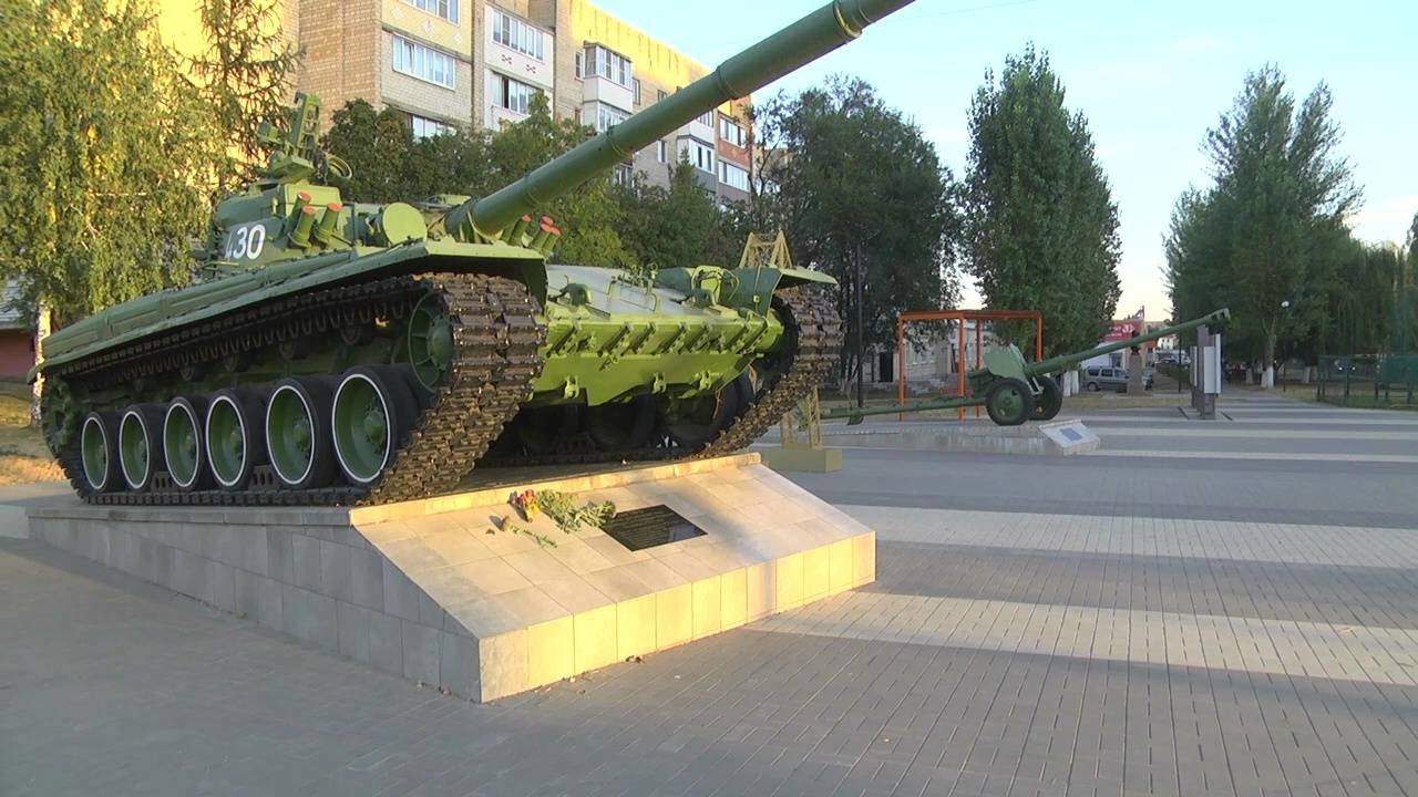 МОРЯКАМ ПОСВЯЩАЕТСЯ