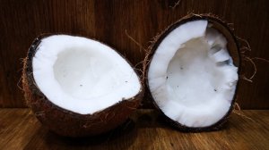 Как открыть кокос за одну минуту