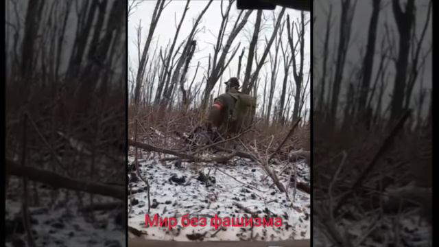 Стрелковый бой во время продвижения на вражеский опорный пункт
Работайте братья
Якудза на связи