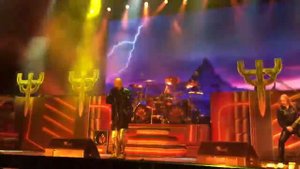 Judas Priest - Lightning Strike (live)