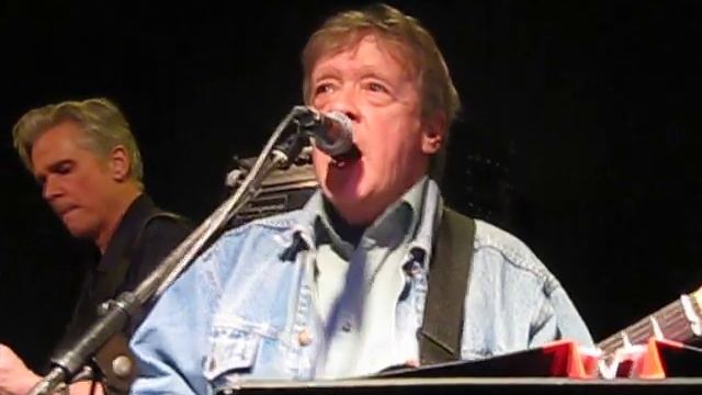 Sean Tyla and Billy Bremner - Knocked Me Over With A Feather - Stockholm Jan 6,  2011