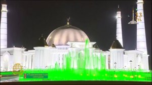 Намаз в мечети духовности Туркменбаши Туркменистан