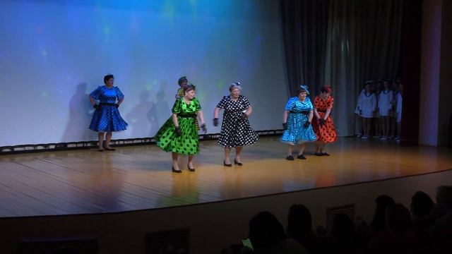 "Мамба" Танцевальный коллектив "Серебряный возраст" Большесурметский СК смотреть онлайн