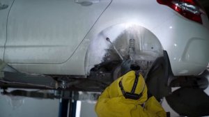 Антикоррозийная мойка днища авто на подъёмнике  в Самаре