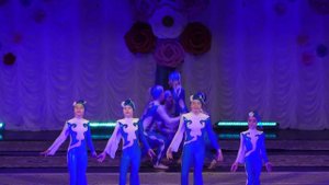 Цирк _ФАНТАЗЁРЫ_ рук. Ольга Ершова ДК им. Воровского Конаково - Волны